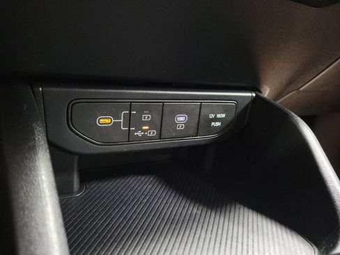 Used 2025 Kia K4 FWD image 19