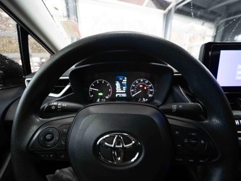 Used 2023 Toyota Corolla LE image 15