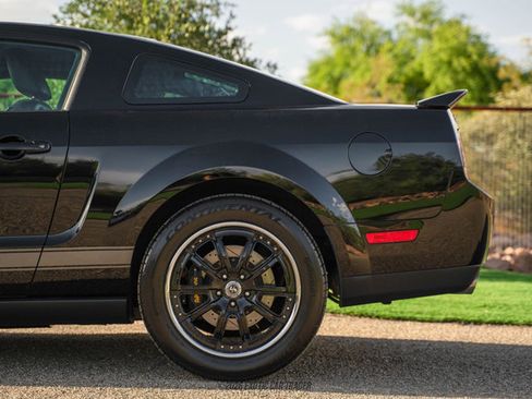 Used 2007 Ford Mustang Shelby GT500 RWD image 5