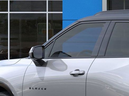 New 2025 Chevrolet Blazer RS w/ Driver Confidence II Package image 36