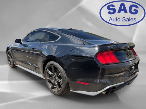 Used 2019 Ford Mustang GT w/ Black Accent Package RWD image 4