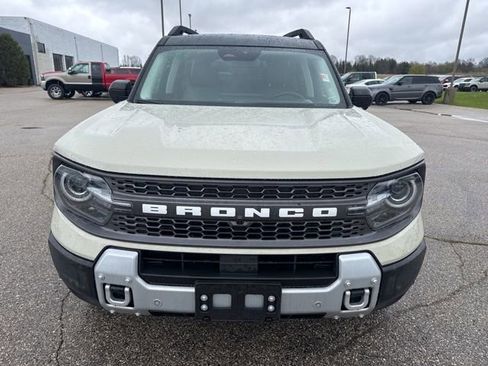 Used 2025 Ford Bronco Sport Badlands AWD/4WD image 3