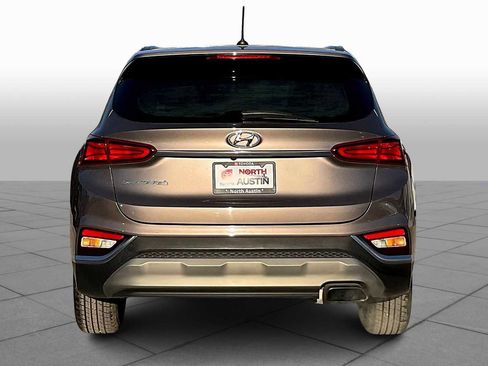 Used 2019 Hyundai Santa Fe SE image 4