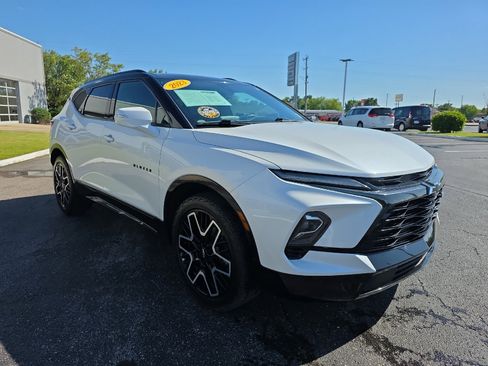 Used 2023 Chevrolet Blazer RS AWD/4WD image 3