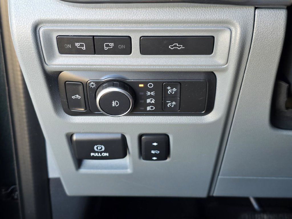 Used 2021 Ford F150 Lariat w/ Equipment Group 502A High AWD/4WD image 22