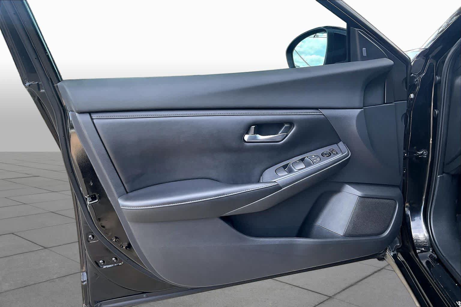 Used 2022 Nissan Sentra SV w/ All-Weather Package FWD image 22