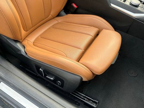 Used 2024 BMW 430i Convertible image 37