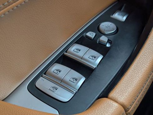 Used 2022 BMW X3 M40i w/ Premium Package image 25