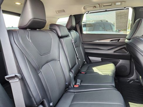 Used 2023 INFINITI QX60 Luxe w/ Cargo Package image 16