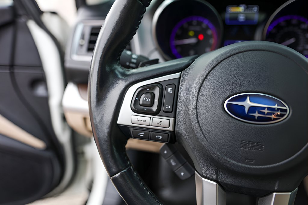 Used 2016 Subaru Outback 2.5i Limited AWD/4WD image 12