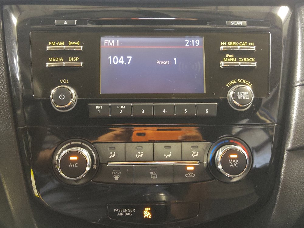 Used 2017 Nissan Rogue S FWD image 25