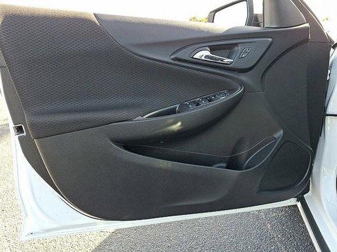 Used 2022 Chevrolet Malibu LT image 12