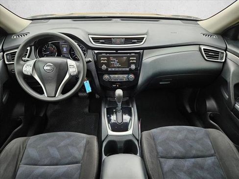 Used 2015 Nissan Rogue S FWD image 18