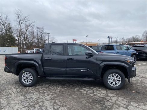 New 2026 Toyota Tacoma SR5 image 2