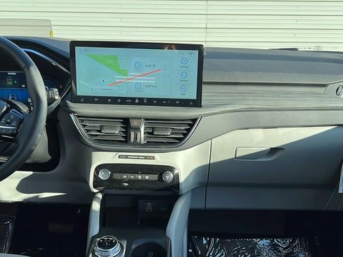 New 2025 Ford Escape SE w/ PHEV Premium Package image 14