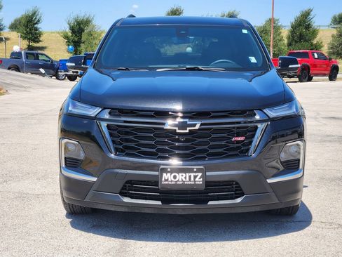 Certified 2023 Chevrolet Traverse RS FWD image 2