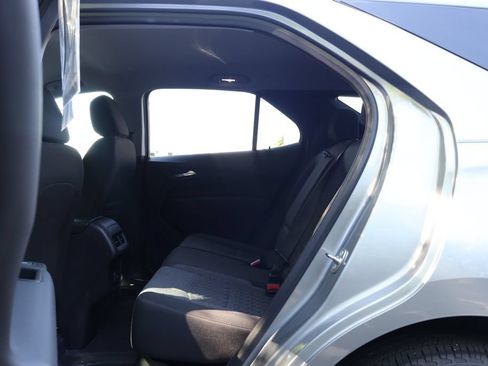 Certified 2024 Chevrolet Equinox LT FWD image 42
