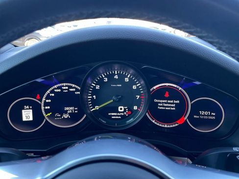 Used 2022 Porsche Cayenne E-Hybrid image 17