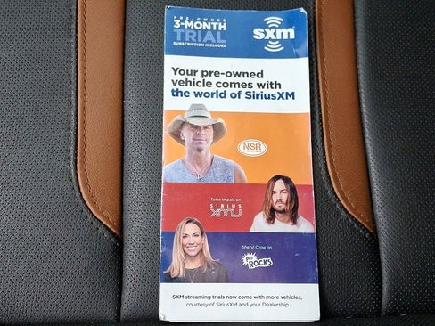 Used 2023 GMC Sierra 1500 AT4 w/ Technology Package image 30