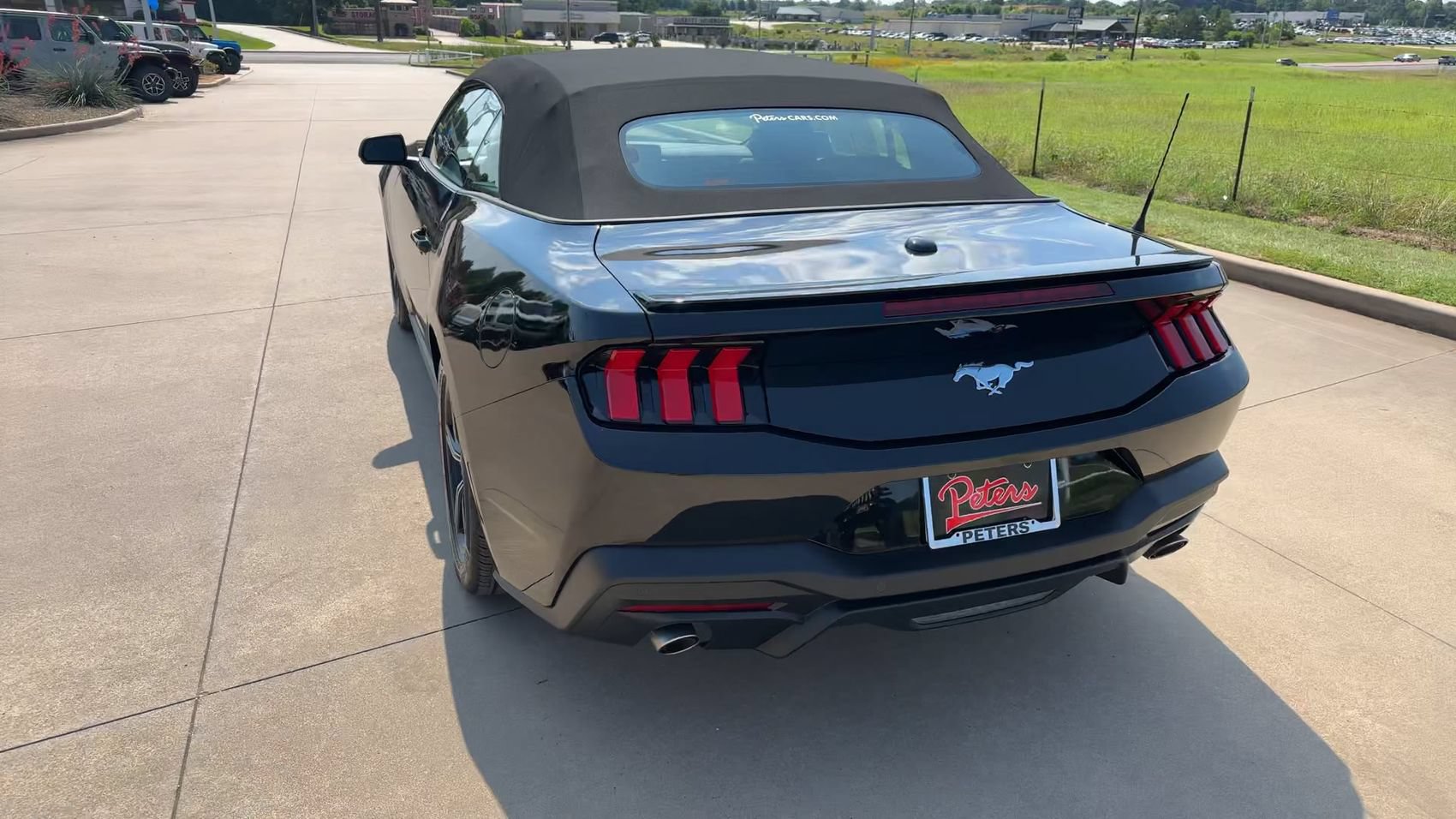 Used 2025 Ford Mustang Premium RWD image 6