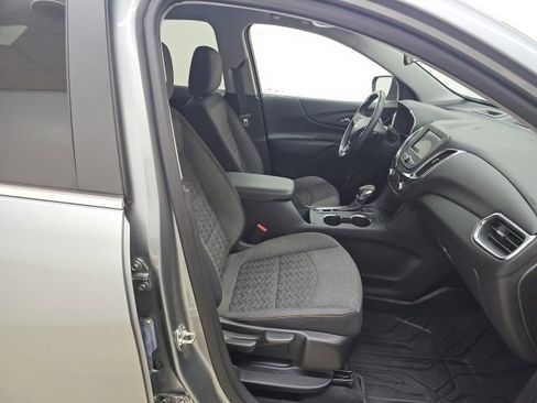 Used 2024 Chevrolet Equinox LT w/ LPO, Floor Liner Package FWD image 21
