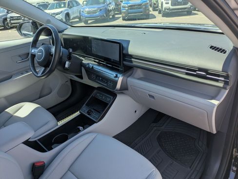 Used 2024 Hyundai Kona Limited AWD/4WD image 31