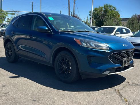 Used 2020 Ford Escape SE AWD/4WD image 3