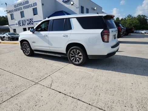 Used 2022 Chevrolet Tahoe LT w/ Luxury Package RWD image 12