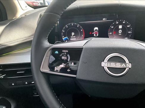 Used 2025 Nissan Murano SL AWD/4WD image 24