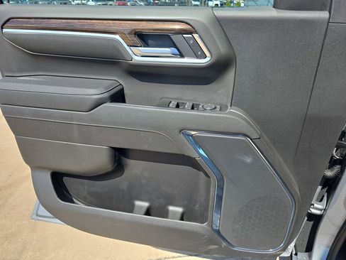 New 2026 GMC Sierra 1500 SLE AWD/4WD image 27