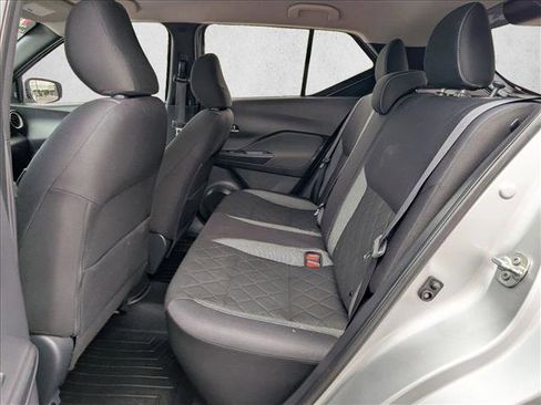 Used 2019 Nissan Kicks SV w/ Exterior Package FWD image 16