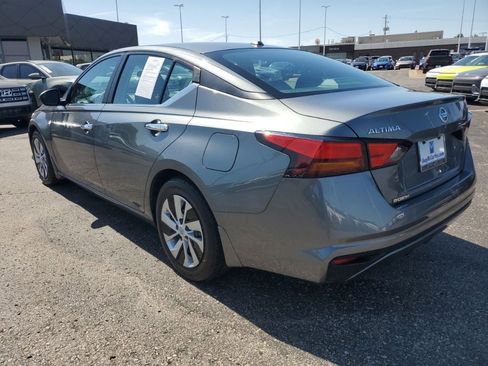 Used 2019 Nissan Altima 2.5 S FWD image 7