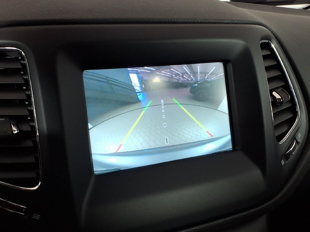 Used 2021 Jeep Compass Sport w/ Cold Weather Group FWD image 27
