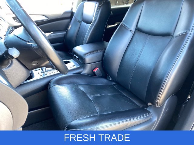 Used 2018 Nissan Pathfinder SL w/ SL Premium Package FWD image 19