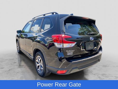 Certified 2023 Subaru Forester Premium AWD/4WD image 3