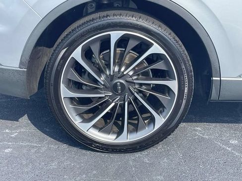 Used 2020 Lincoln Aviator Reserve w/ Equipment Group 202A AWD/4WD image 9