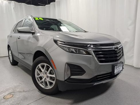 Used 2024 Chevrolet Equinox LT AWD/4WD image 2