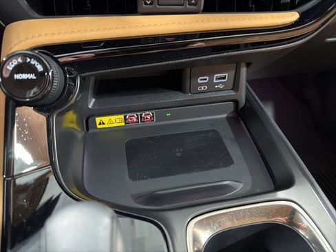 Used 2023 Lexus NX 350 AWD image 21