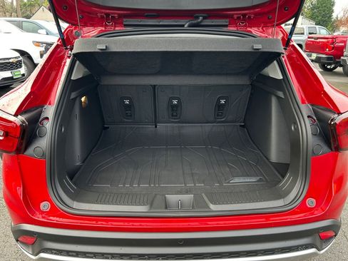 New 2026 Chevrolet Trax LT w/ Driver Confidence Package image 24