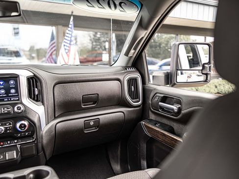 Used 2022 GMC Sierra 3500 SLE w/ SLE Value Package AWD/4WD image 36