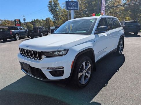 Used 2023 Jeep Grand Cherokee 4WD 4xe w/ Luxury Tech Group II image 6