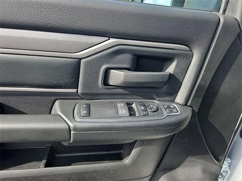 Used 2024 RAM 3500 Tradesman w/ Chrome Appearance Group image 15