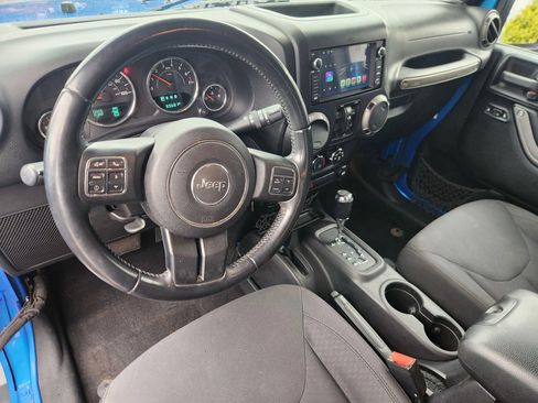 Used 2016 Jeep Wrangler Unlimited Sport w/ Quick Order Package 24S AWD/4WD image 23