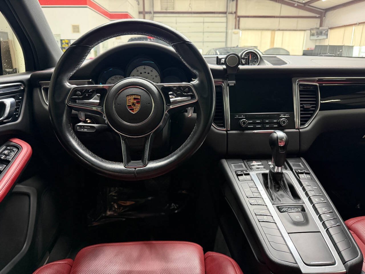 Used 2017 Porsche Macan S AWD/4WD image 21