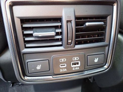 Used 2025 Subaru Forester Touring w/ Popular Package - Touring image 10