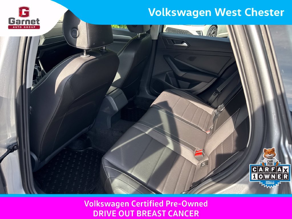Certified 2023 Volkswagen Jetta SE FWD image 30
