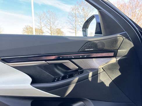 New 2026 BMW 530i xDrive AWD/4WD image 21