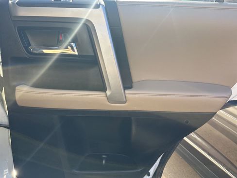 Used 2017 Toyota 4Runner Limited image 34