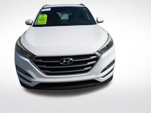 Used 2018 Hyundai Tucson SEL FWD image 2
