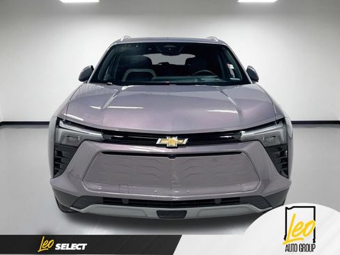 Used 2024 Chevrolet Blazer EV LT AWD/4WD image 2